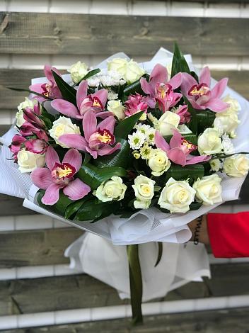 Букет цветов из: Розы и Хризантемы в Городищи