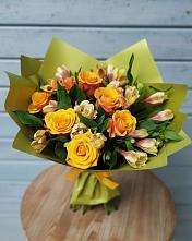 Букет цветов из:  Альстромерии и Розы в Городищи