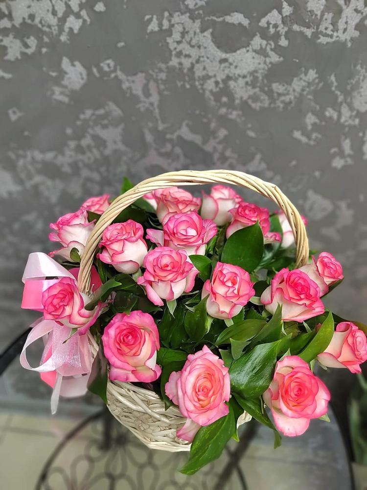 Цветочная композиция из Розы в корзине в Городищи