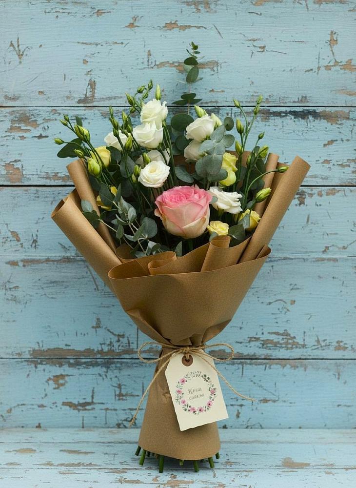 Букет цветов из: Розы и Лизиантусы в Городищи