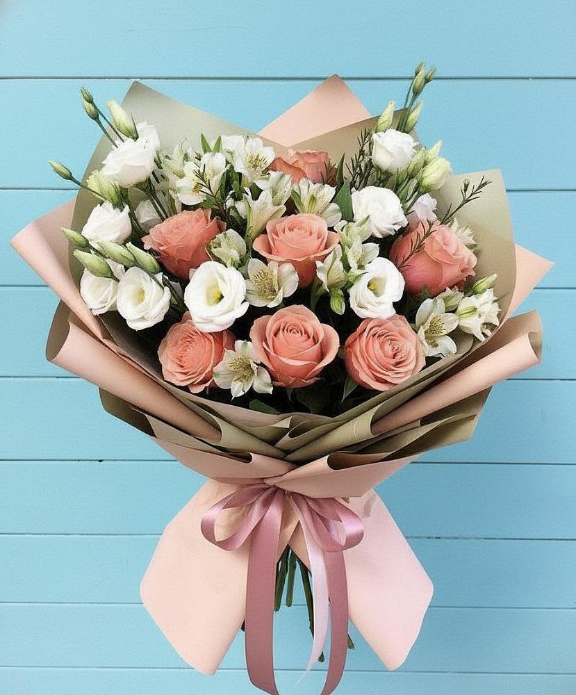 Букет цветов из: Розы, Альстромерии и Лизиантусы в Городищи