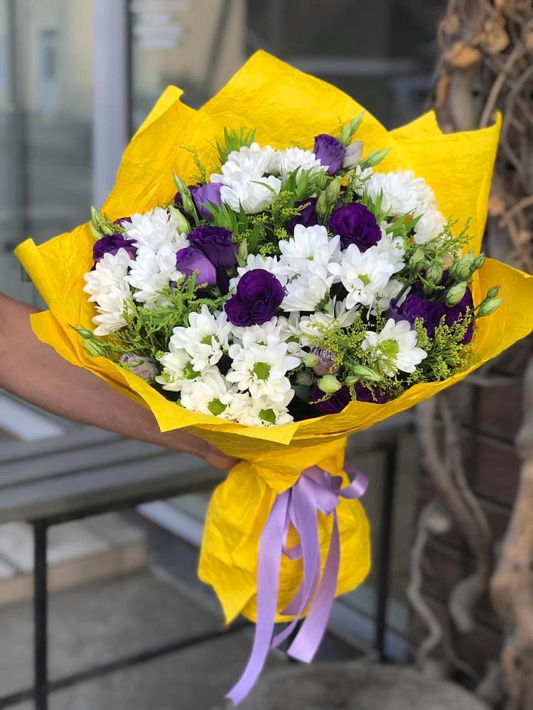 Букет цветов из: Ирисы, Хризантемы и Ромашки в Городищи