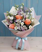 Букет цветов из:  Лизиантусы, Розы, Альстромерии и Гипсофила в Городищи