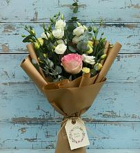 Букет цветов из:  Розы и Лизиантусы в Городищи