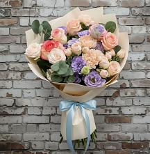 Букет цветов из:  Розы, Лизиантусы и Гвоздики #REPLACE_PRED# Городищи